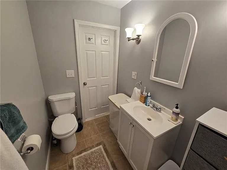 180 S Main St #3 — Photo 14