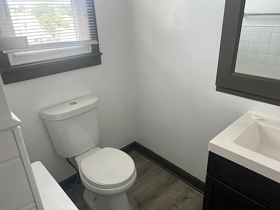2nd image of 56 John Pl