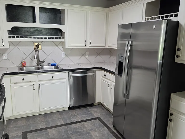 Edgewood Pl — Photo 16