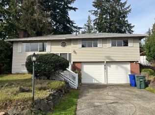 517 166th Ave NE, Bellevue, WA