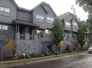 622 SW Foresta Ter, Portland, OR 97225