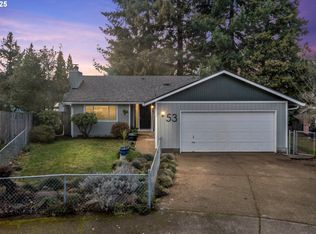 53 N Everly St, Lowell, OR 97452