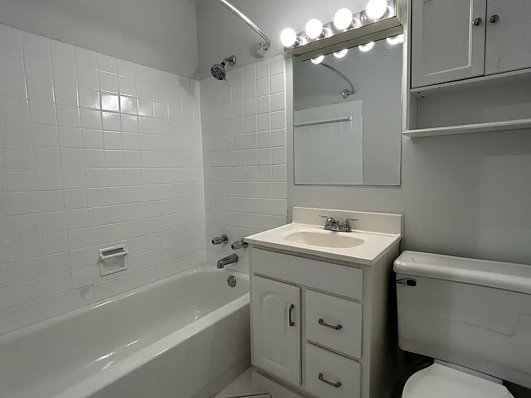 1350 N Dearborn St #1344-7E — Photo 6