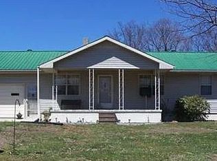 484 Myers Town Rd, Beersheba Springs, TN 37305