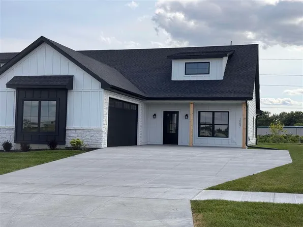 1007 Millie Ln, North Liberty, IA 52317