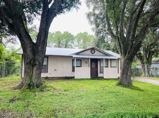 220 Ensenada St SE, Palm Bay, FL 32909