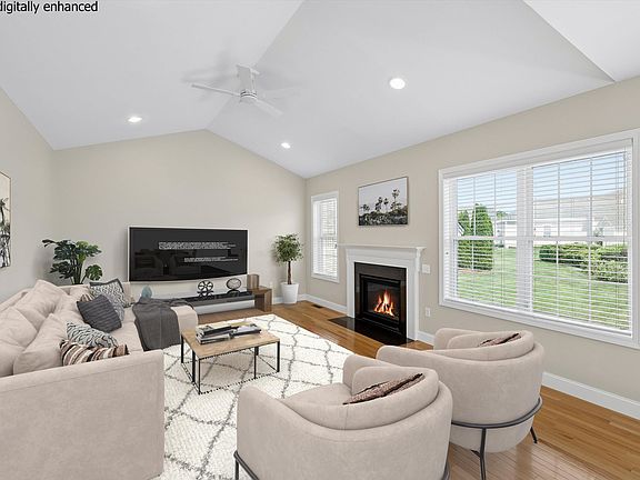 4th image of 5 Davenport Drive