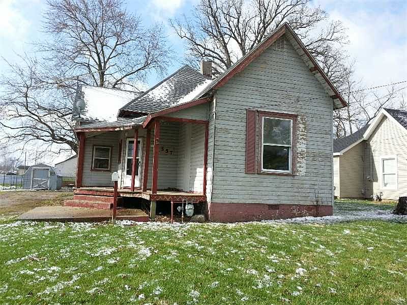 1st image of 557 W Kyger St