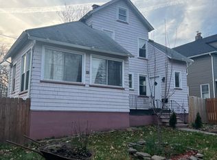 622 Locust St, Roselle, NJ 07203