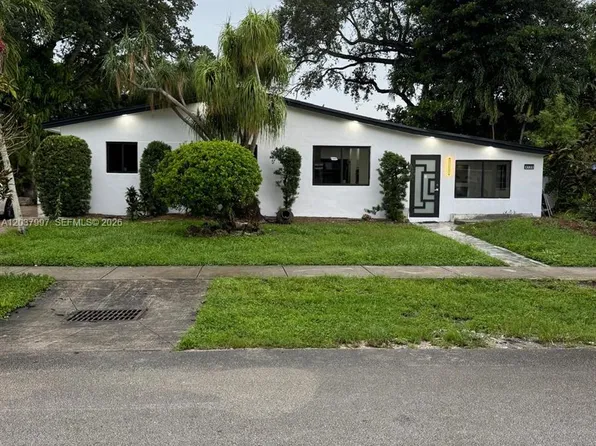4120 SW 31st Dr, Hollywood, FL 33023