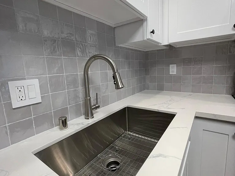 4477 Woodman Ave #209 — Photo 5