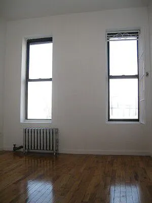 Rented by Tower Brokerage | media 4