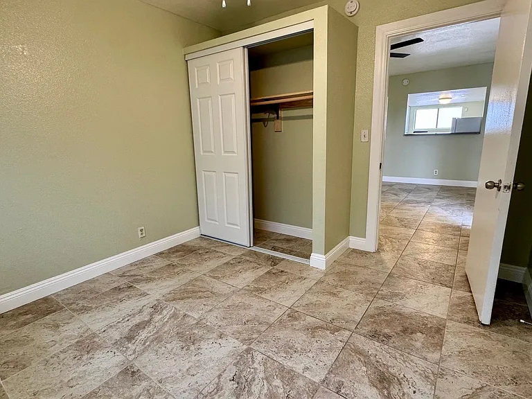 6225 Casada Way — Photo 6