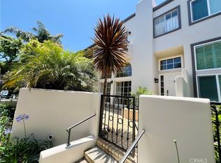 19262 Seabrook Ln, Huntington Beach, CA 92648