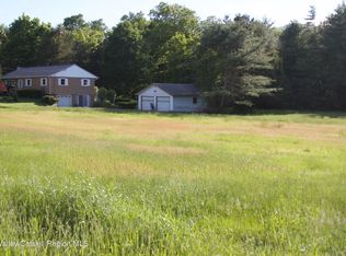55 Harry Wells Rd, Saugerties, NY 12477