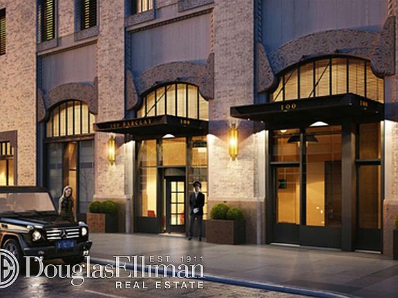 5th image of 100 Barclay St #15D