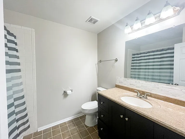 916 Appleby Ct — Photo 25
