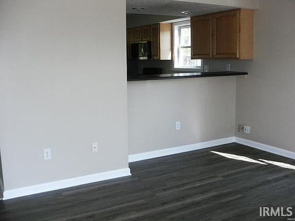 4th image of 1337 S Stella Dr