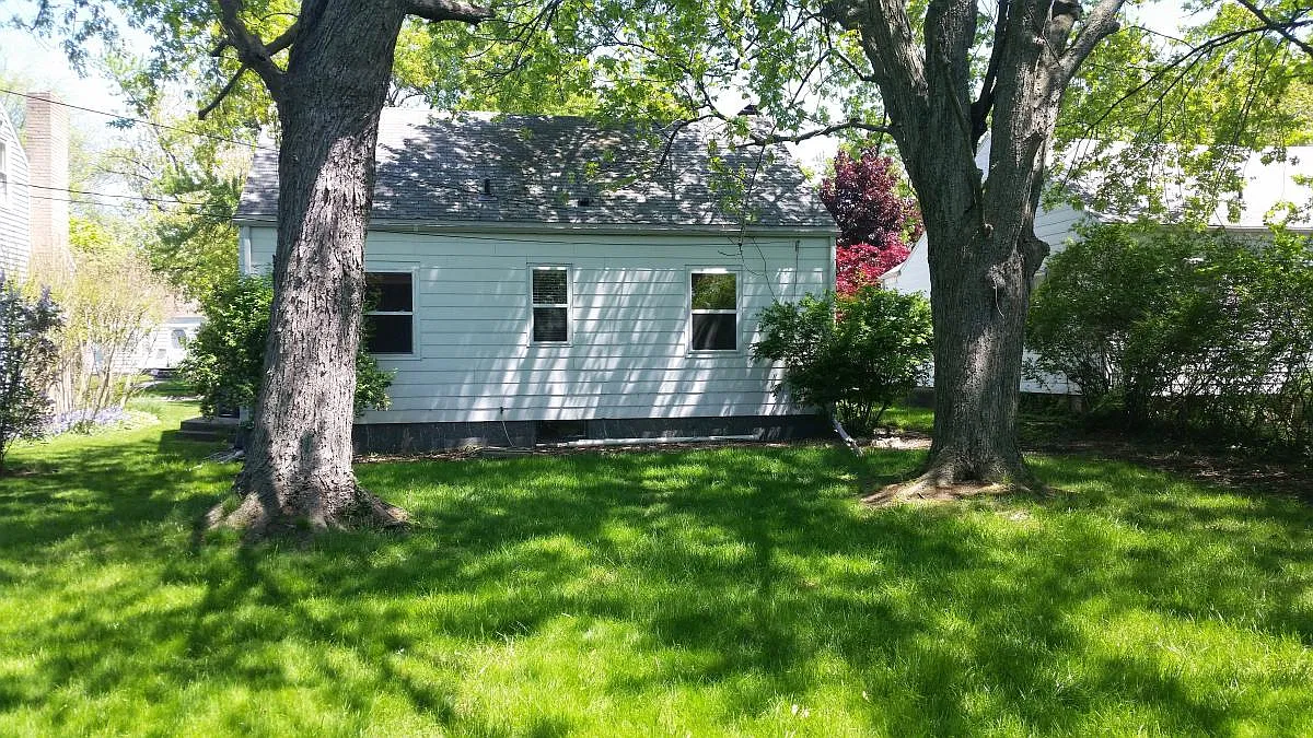 2606 Willa Drive — Photo 3