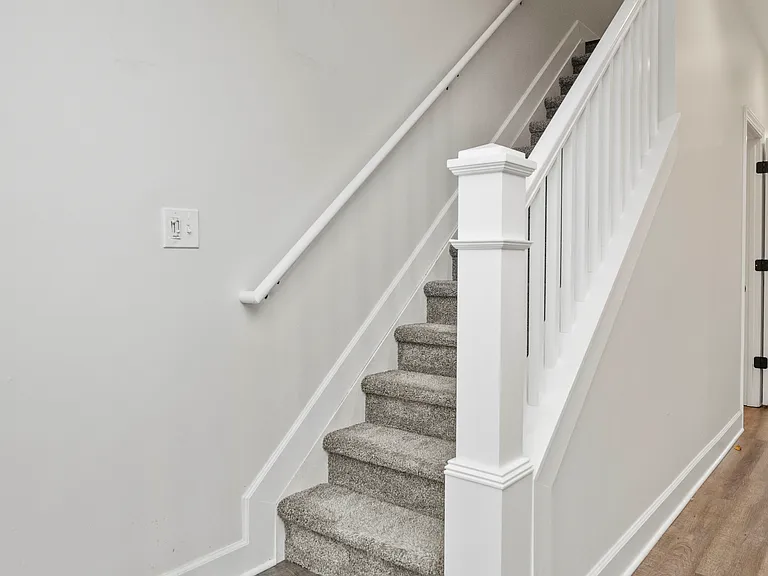 222 Midland #6104 — Photo 11