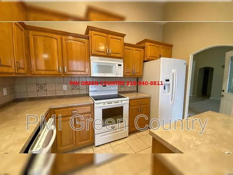 7305 E Indianola St — Photo 11