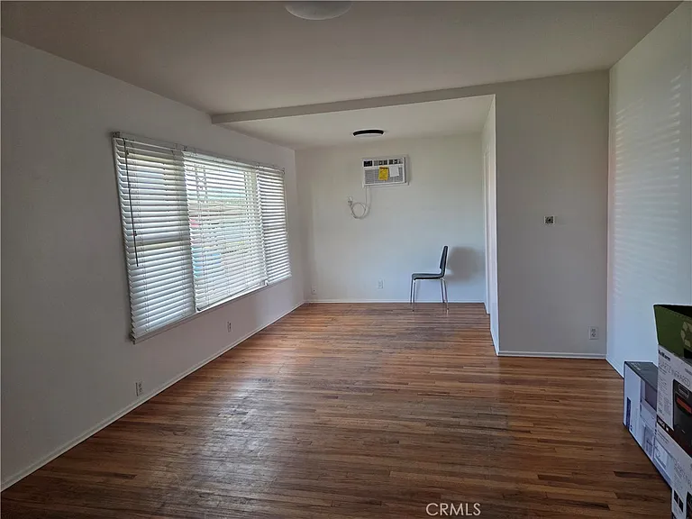 121 N Baymar Ave — Photo 3