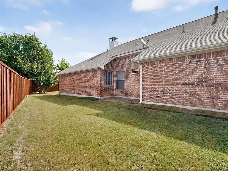6808 Mason Dr — Photo 32