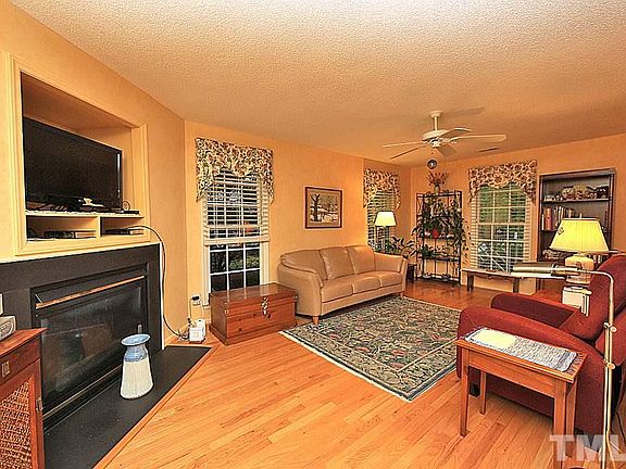 3rd image of 4202 Ellisfield Dr