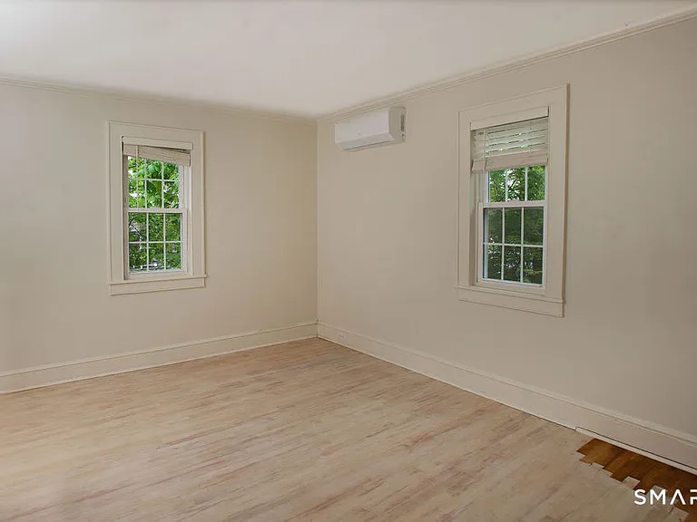 40 Seminary St #B — Photo 12