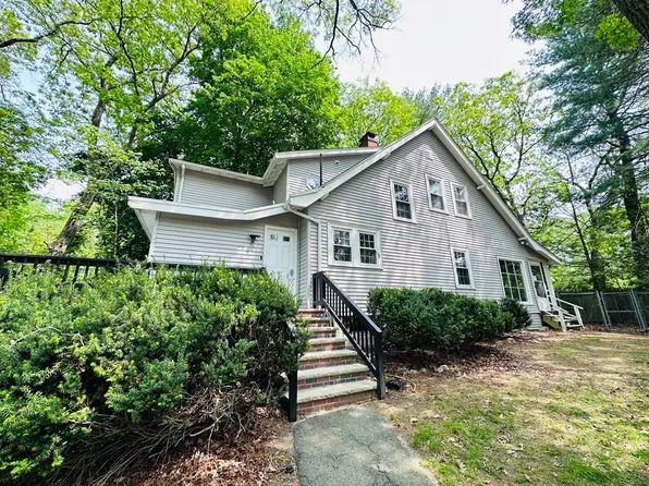 731 Worcester St, Wellesley, MA 02481