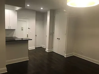 Rented by Metropolis Real Estate of Manhattan