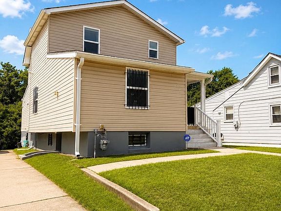 2nd image of 123 Winters Ln