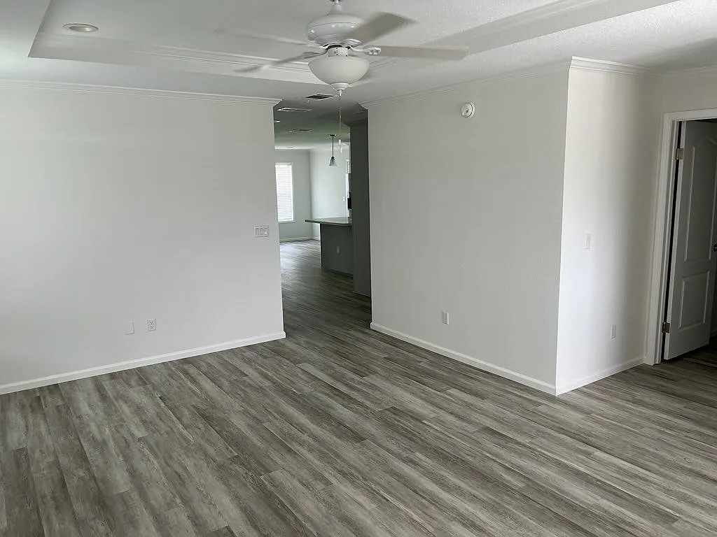 3 bed, 2.0 bath, 1356 sqft, $1,499 — Photo 4