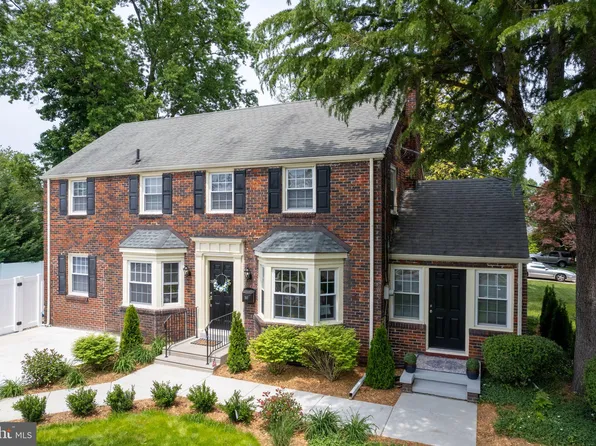 207 W Crystal Lake Ave, Haddonfield, NJ 08033