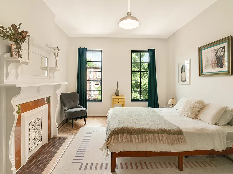 629 Putnam Ave #2 — Photo 10