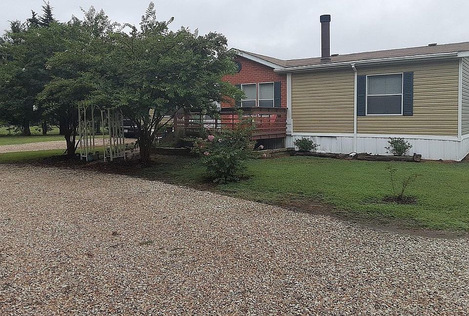 2nd image of 1884 County Road 13700