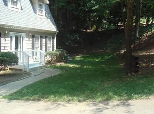 1630 Branch Valley Dr, Roswell, GA 30076