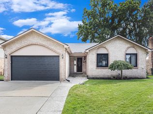 13762 Halleck Dr, Sterling Heights, MI 48313