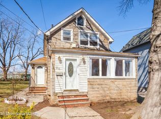 26 Trantor Pl, Staten Island, NY 10302