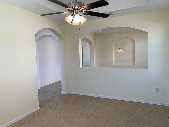 3rd image of 15616 Starlite St