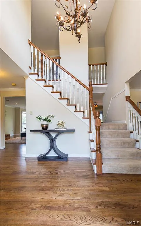 4 bed, 3.5 bath, 3439 sqft, $3,400 — Photo 2