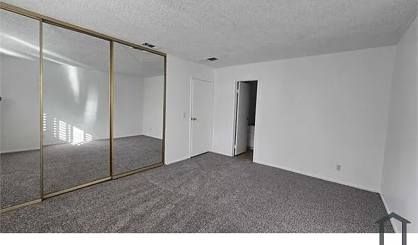 2546 Love St — Photo 14