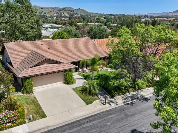 854 Rim Crest Dr, Westlake Village, CA 91361