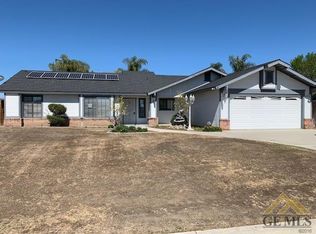 11110 Meacham Rd, Bakersfield, CA 93312