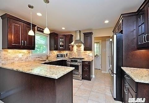 3rd image of 3 Alister Cir
