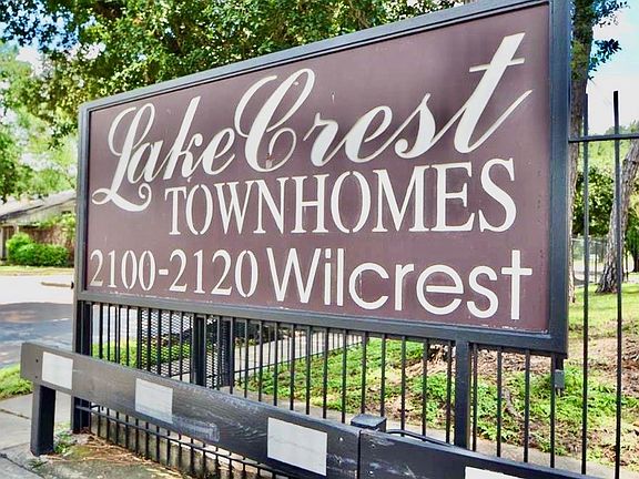 3rd image of 2110 Wilcrest Dr APT 140