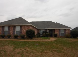 900 Westwood Cv, Flowood, MS 39232