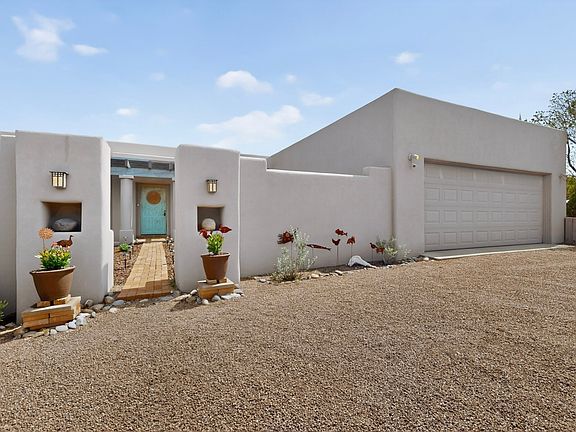 3rd image of 1033 Brisa Cir