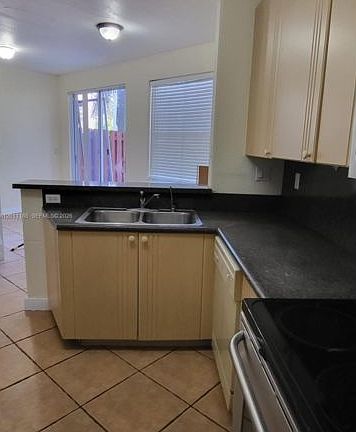 4th image of 5470 NW 107th Ave APT 807