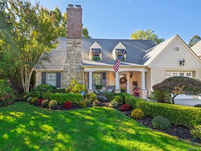 42 Roxen Road, Rockville Centre, NY, 11570